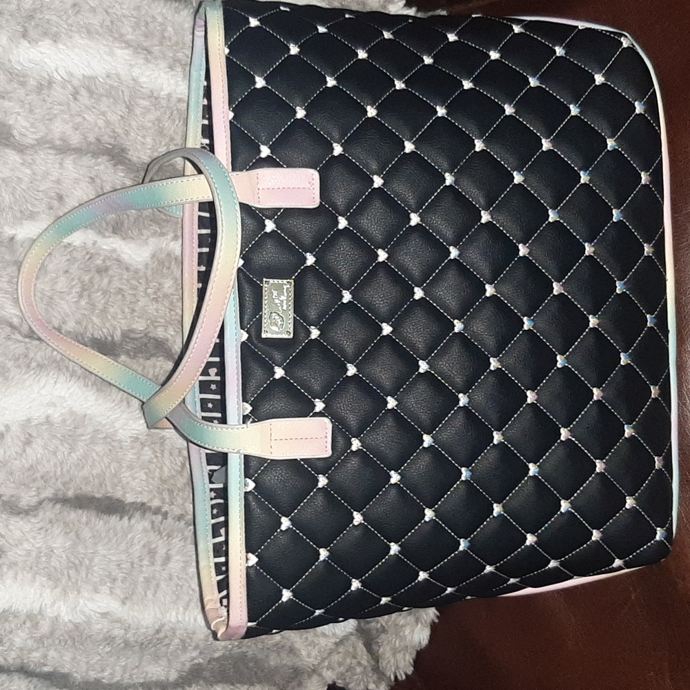 Betsy Johnson large quilted purse/ tote,  black embroidery pink hearts, EUC